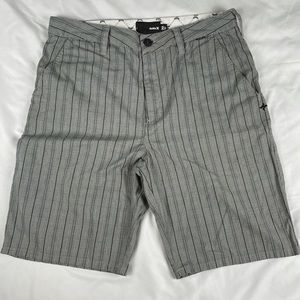 EUC Hurley Gray Fine Plaid Flat Front Shorts 33